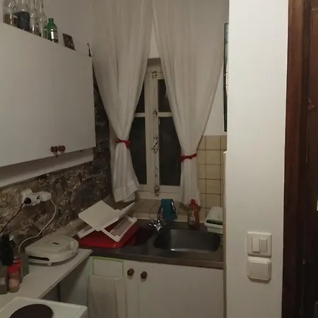 Small Sweet Romantic Apartment Ermoupoli