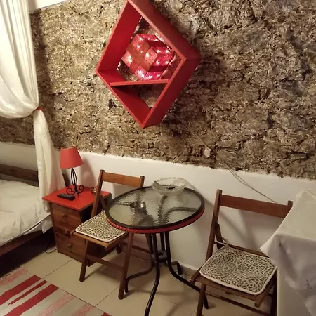 Small Sweet Romantic Apartment *