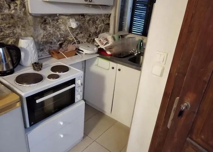 דירה Small Sweet Romantic ארמופוליס