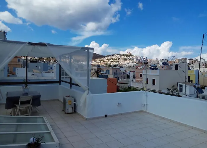 Small Sweet Romantic * ארמופוליס