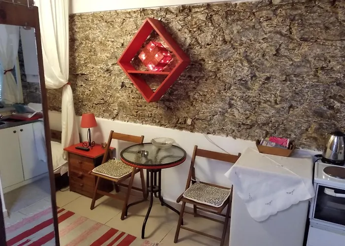 דירה Small Sweet Romantic ארמופוליס