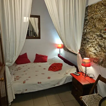 Small Sweet Romantic Апартаменты Эрмуполис