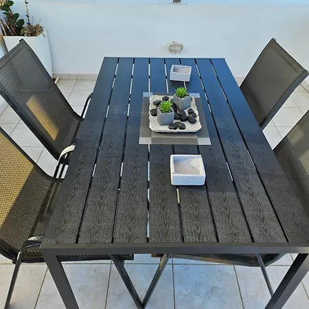 Апартаменты Small Sweet Romantic *