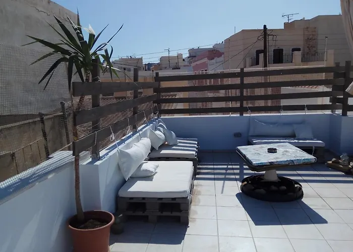 Small Sweet Romantic דירה ארמופוליס