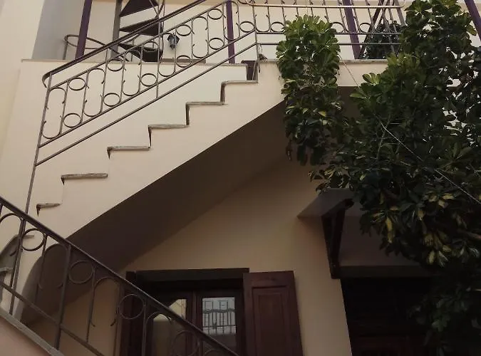 דירה Small Sweet Romantic ארמופוליס