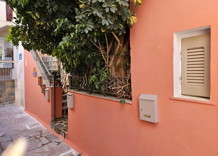 Small Sweet Romantic דירה