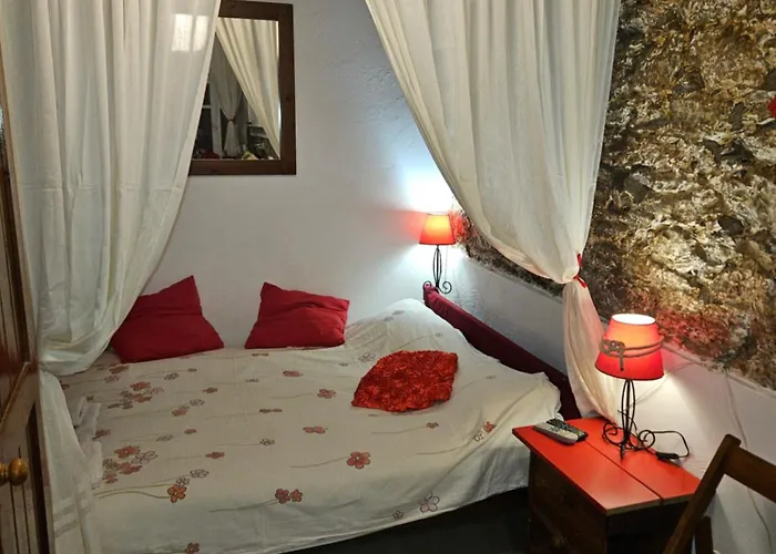 Small Sweet Romantic דירה ארמופוליס