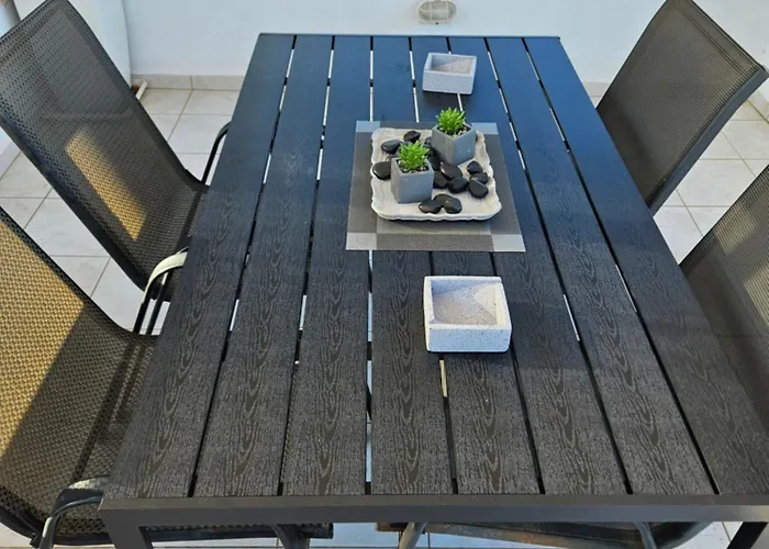 דירה Small Sweet Romantic *