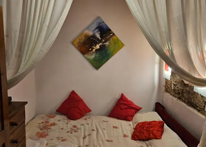 Small Sweet Romantic *